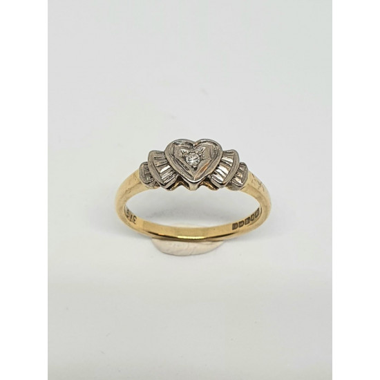 Pre Owned 18ct Diamond Ring ZF433 Pre Owned 18ct Diamond Ring ZF433