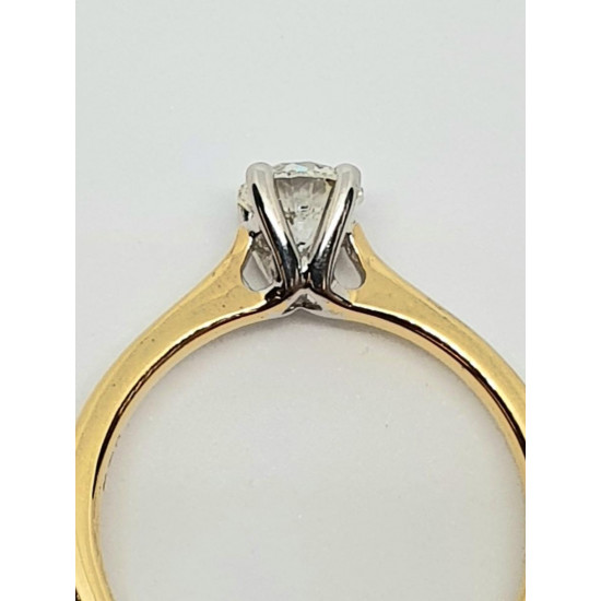 Pre Owned 18ct Diamond Solitaire Ring .70ct ZD197 Pre Owned 18ct Diamond Solitaire Ring .70ct ZD197