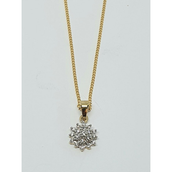 Pre Owned 9ct Diamond Cluster Pendant and Chain ZH446 Pre Owned 9ct Diamond Cluster Pendant and Chain ZH446