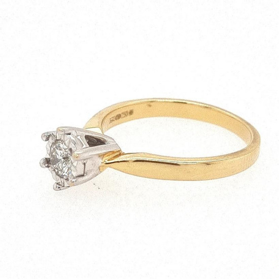 Pre Owned 18ct Diamond Solitaire Ring ZK666 Pre Owned 18ct Diamond Solitaire Ring ZK666
