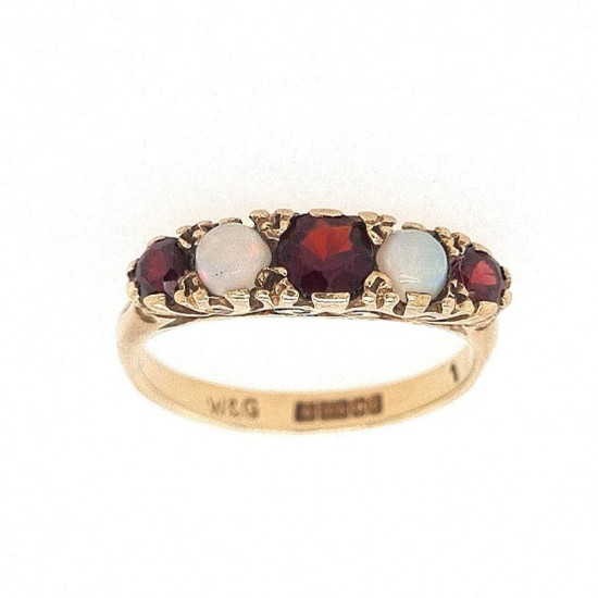 Pre Owned 9ct Garnet and Opal Ring ZK879 Pre Owned 9ct Garnet and Opal Ring ZK879
