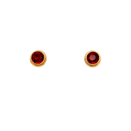 9ct Garnet Stud Earrings ZM300 9ct Garnet Stud Earrings ZM300